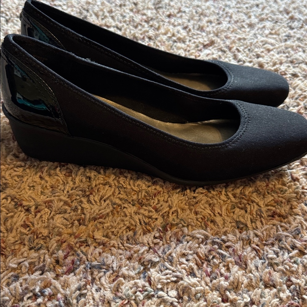 Anne Klein Sport Women's Black Shoes - Picture 2 of 4